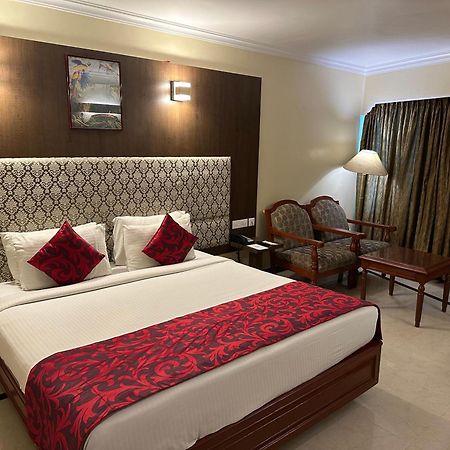 Hotel Annamalai International Пудучеррі Екстер'єр фото